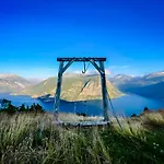 Fjord 3* Valldal